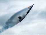 ABD jetleri Rus savaş uçaklarını engelledi