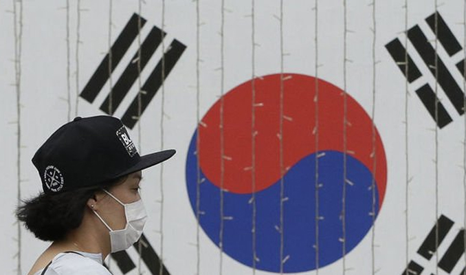Güney Kore MB faize dokunmadı